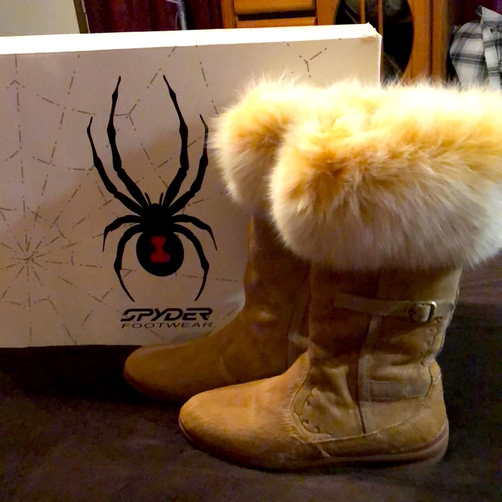 Beautiful and Fox, size 7 Only worn once,